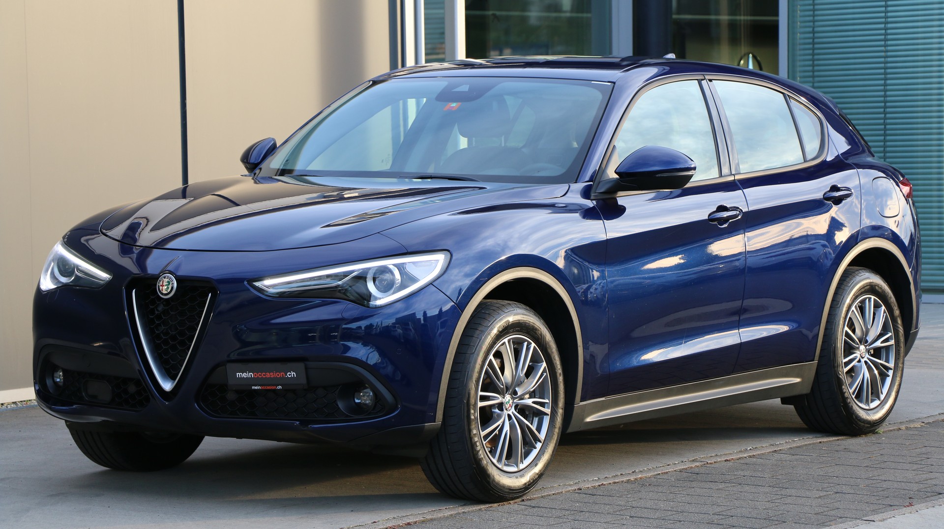 Alfa Romeo Stelvio 2.2 JTDM Q4 (2018) - fotografia 3