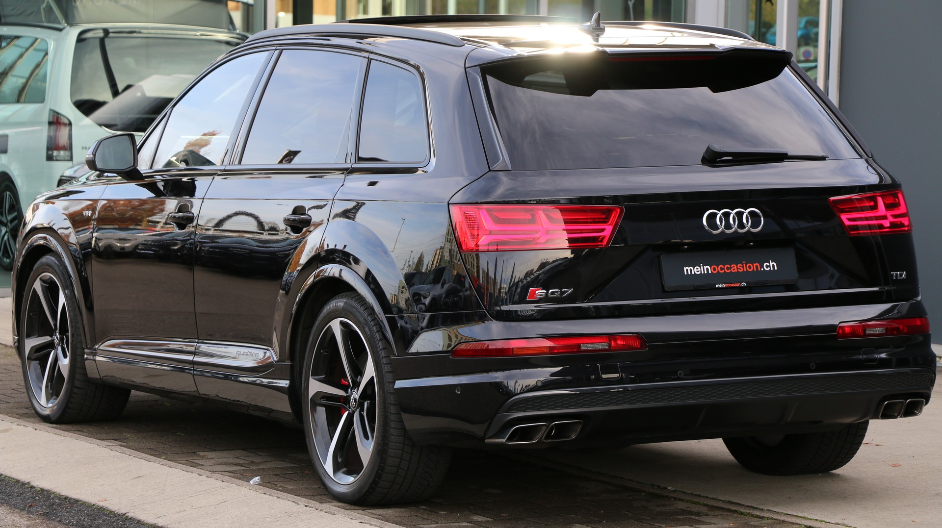 Audi SQ7 4.0 TDI quattro (2017) - fotografia 4