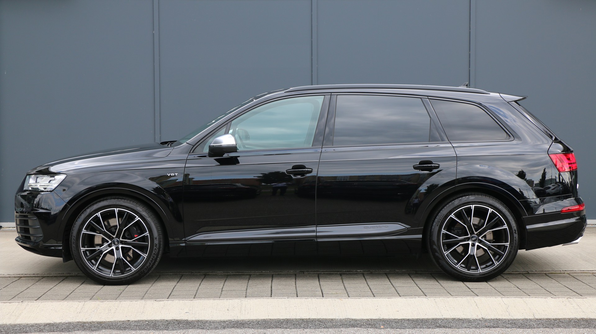 Audi SQ7 4.0 TDI quattro (2018) - fotografia 3