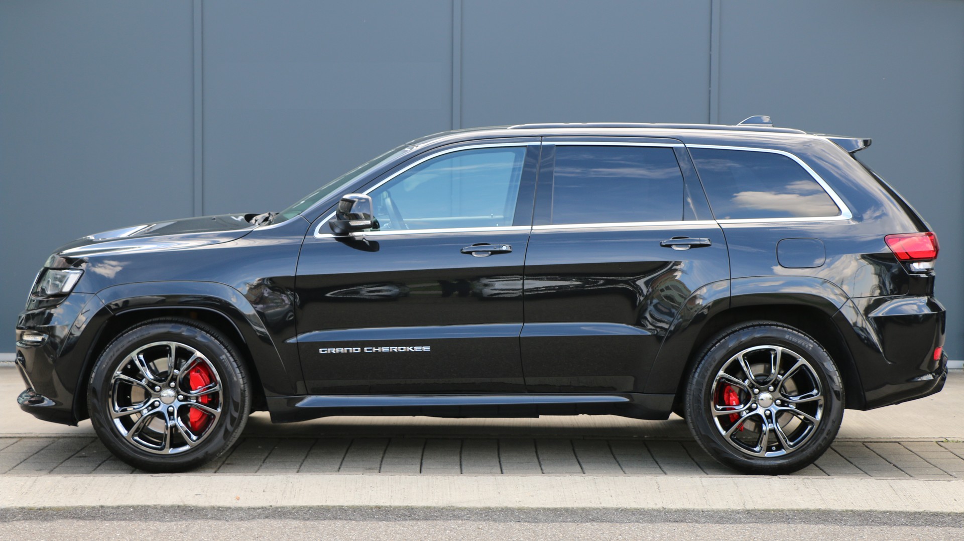 Jeep Grand Cherokee 6.4 SRT8 (2016) - fotografia 3