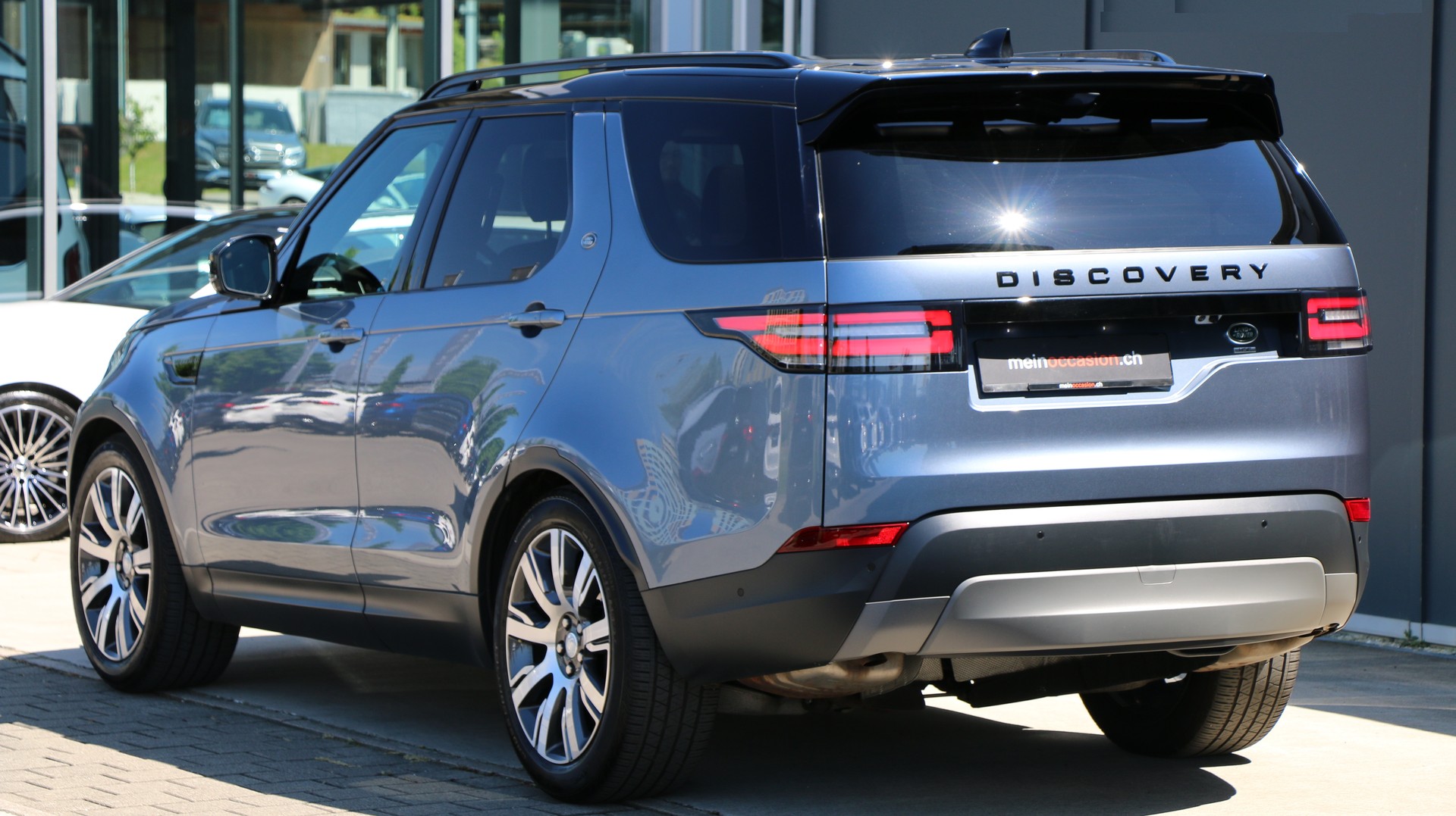 Land Rover Discovery 2.0 Si4 HSE (2019) - fotografia 5