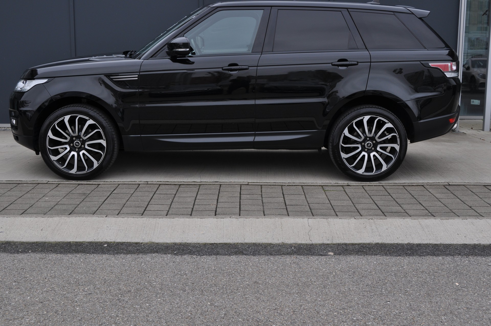 Land Rover RR Sport 3.0TDV6 S (2016) - fotografia 3