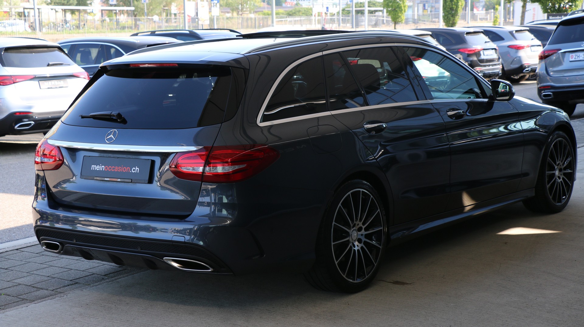Mercedes-Benz C 400 AMG Line 4Matic (2015) - fotografia 6