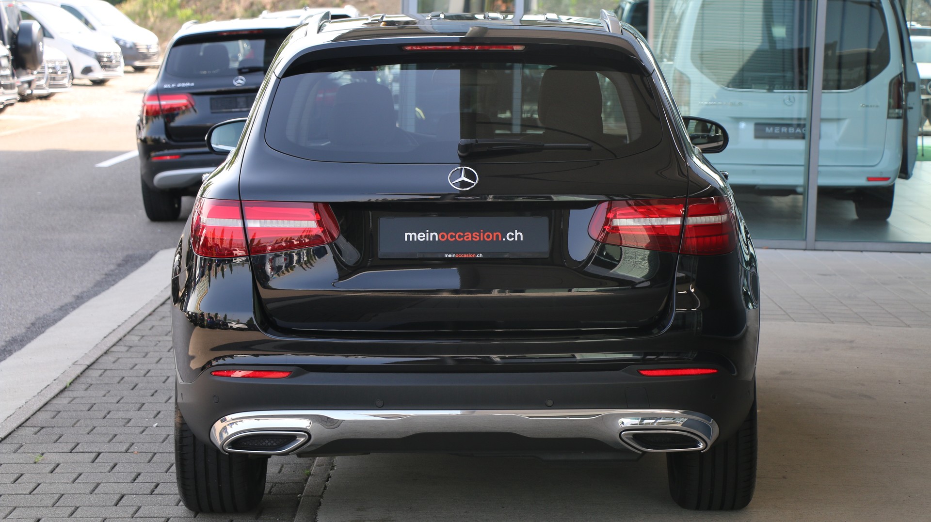 Mercedes-Benz GLC 220 d 4Matic (2017) - fotografia 5