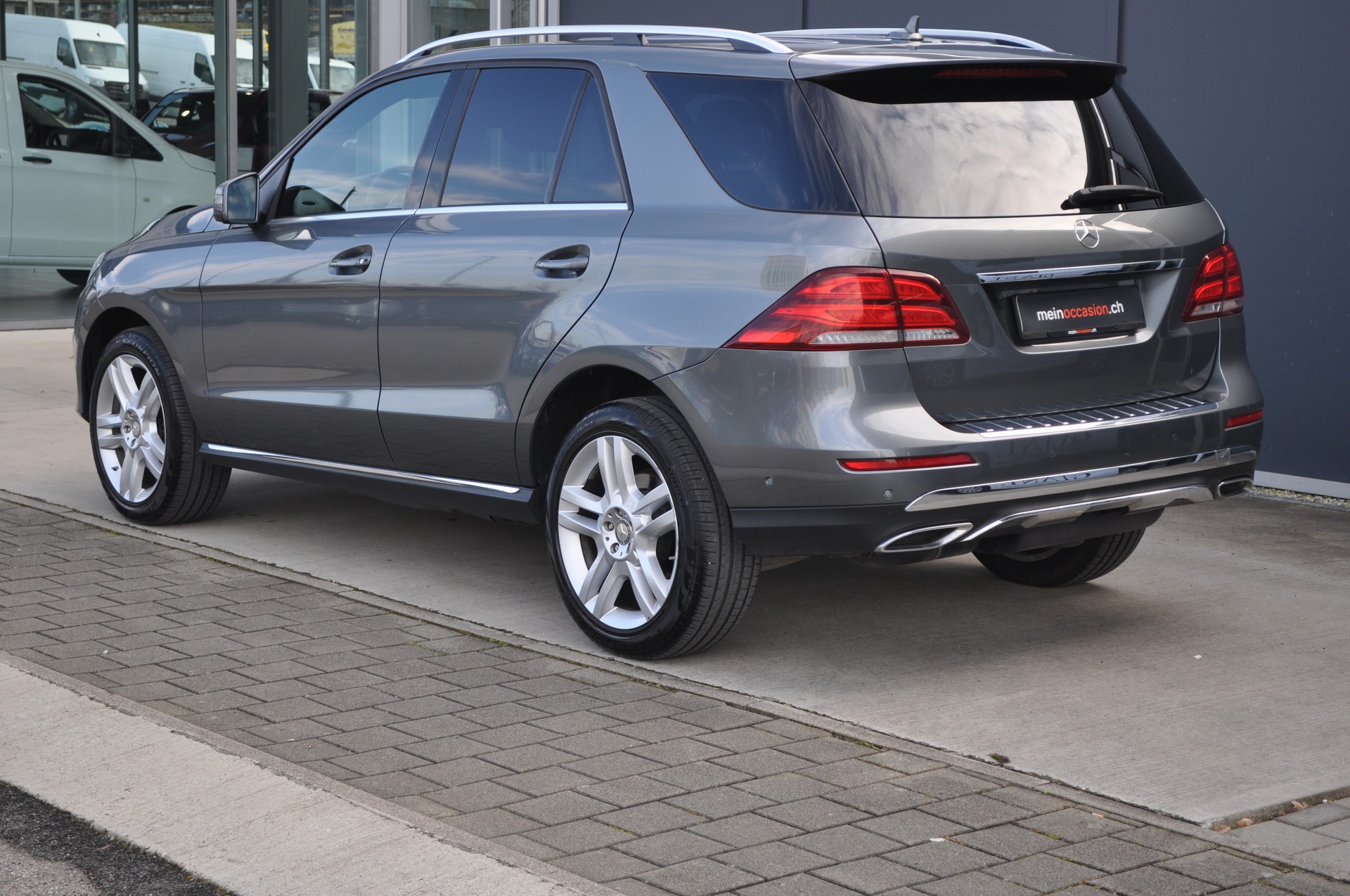 Mercedes-Benz GLE 350 d Executive 4M (2018) - fotografia 4