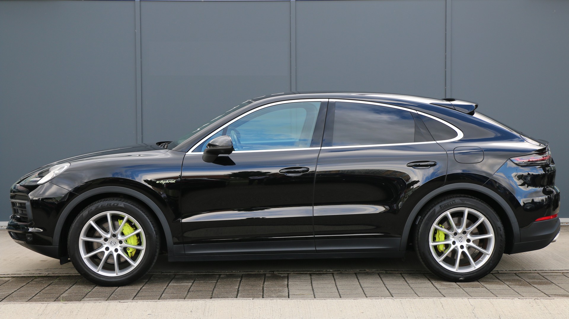 Porsche Cayenne Coupé E-Hybrid (2019) - fotografia 3