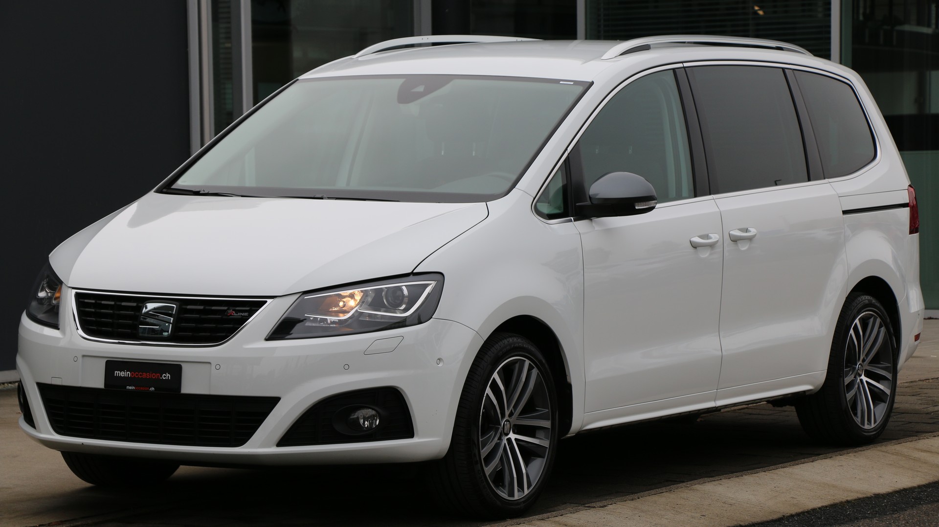 SEAT Alhambra 1.4TSI Style (2021) - fotografia 2