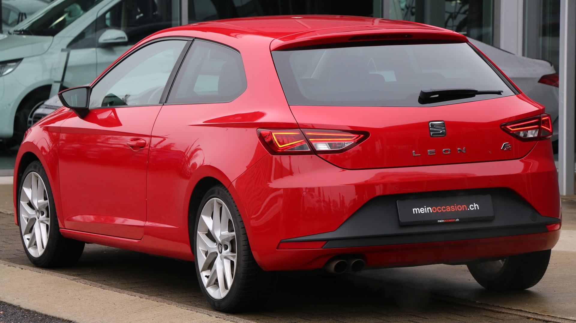 SEAT Leon SC 1.8 TSI FR (2013) - fotografia 4
