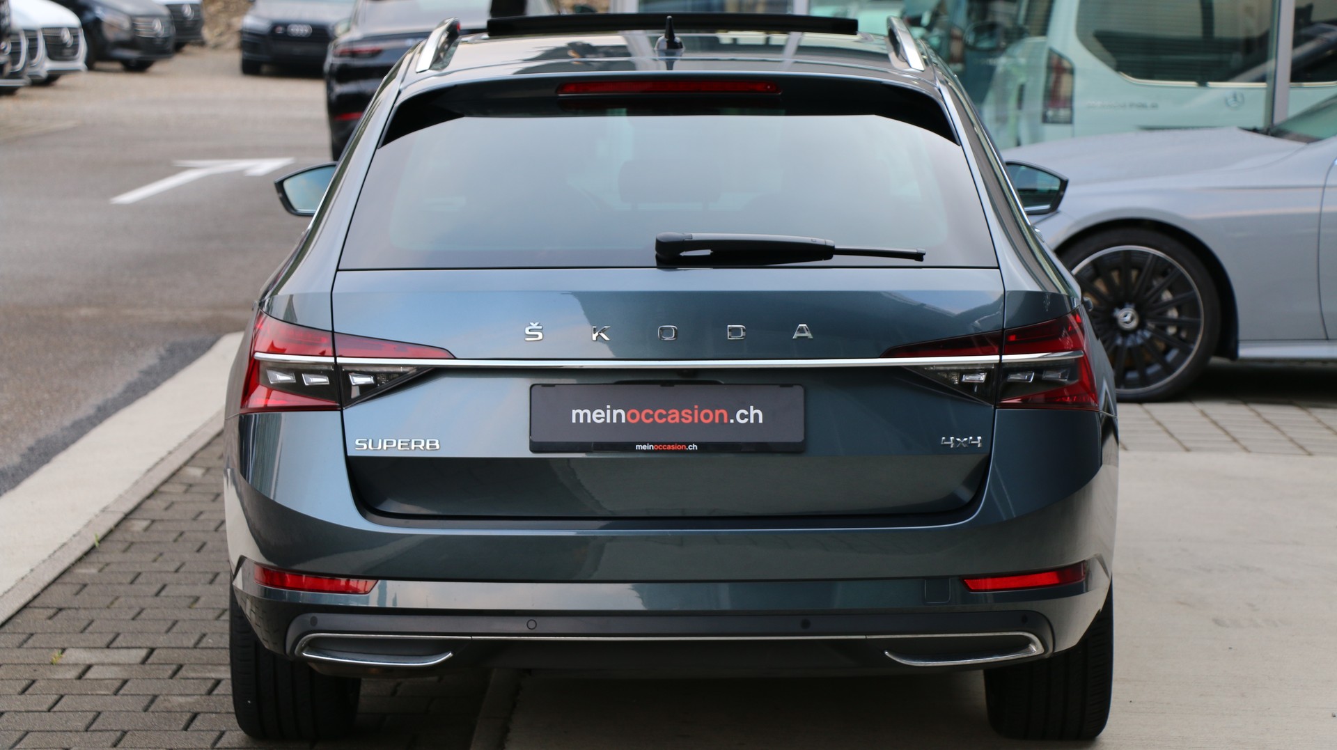 Skoda Superb 2.0 TDI L&K 4x4 cu AHK (2021) - fotografia 5