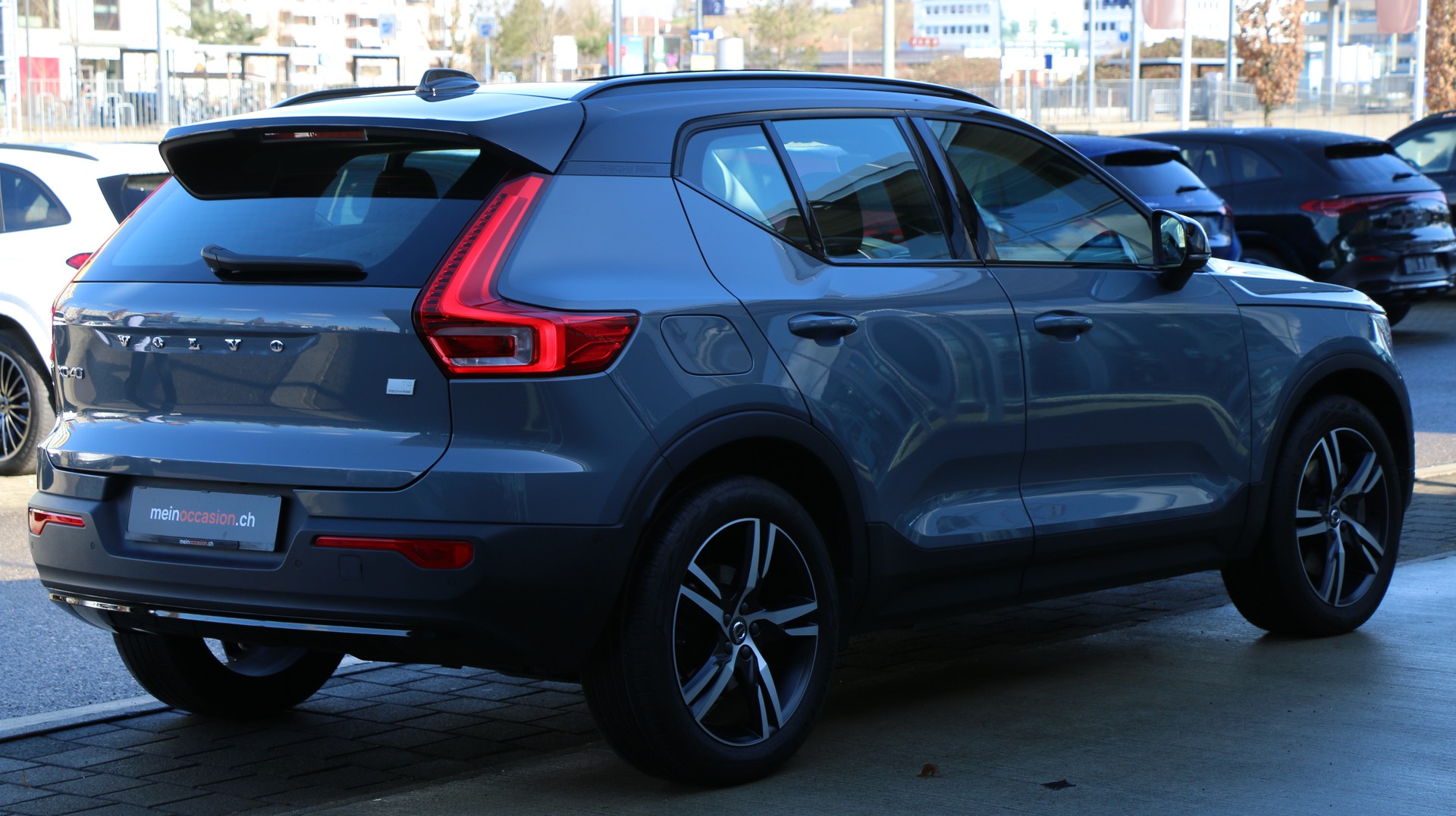 Volvo XC40 T5 Twin Engine R-Design Expression (2020) - fotografia 6