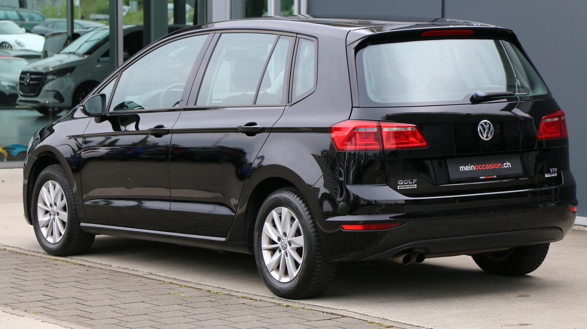 VW Golf Sportsvan 1.4 TSI Comfort (2015) - fotografia 4
